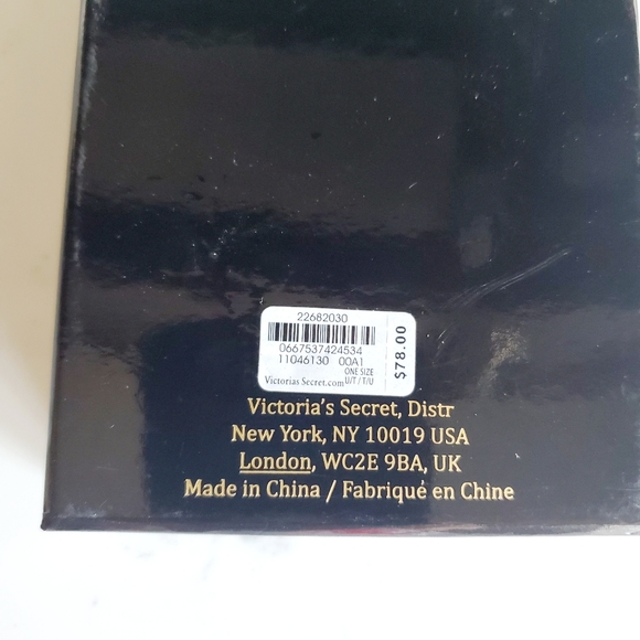 FINAL SALE ❤Victoria Secret Lock Key Long Necklace - Picture 6 of 6